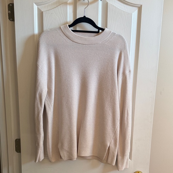 lululemon athletica Sweaters - 🍋 Lululemon Athletica: Soft Cream Crew Neck Sweater